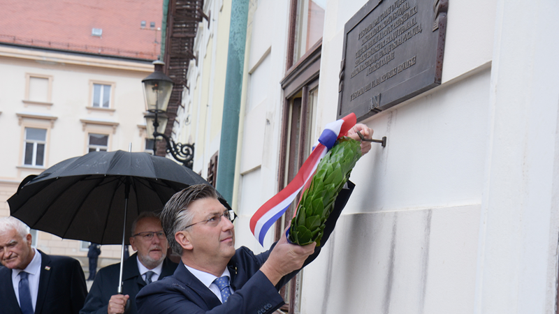 Plenković u povodu 30. obljetnice raketiranja Banskih dvora: To su bili sudbonosni trenuci za slobodu Hrvatske